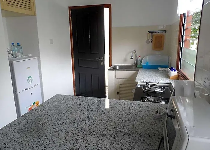Anse Norwa Self Catering Hotell 4*